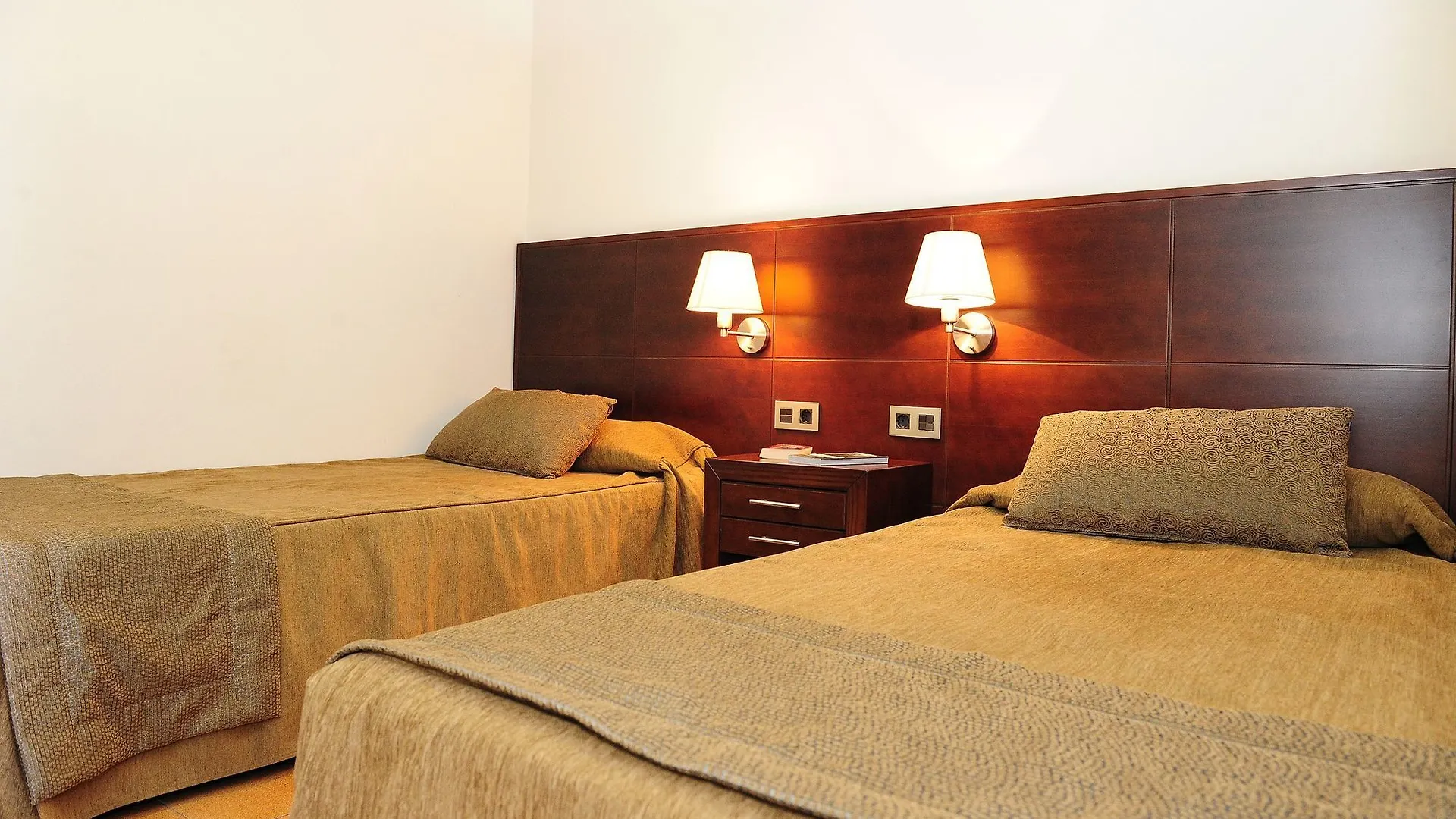 Tc Apartamentos Rocamar Puerto Rico